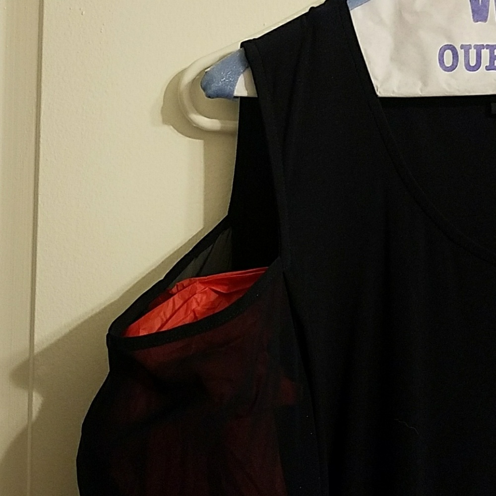 Dress - Picture 2 of 6
